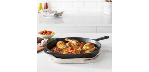Amazon Basics Cast Iron Skillet